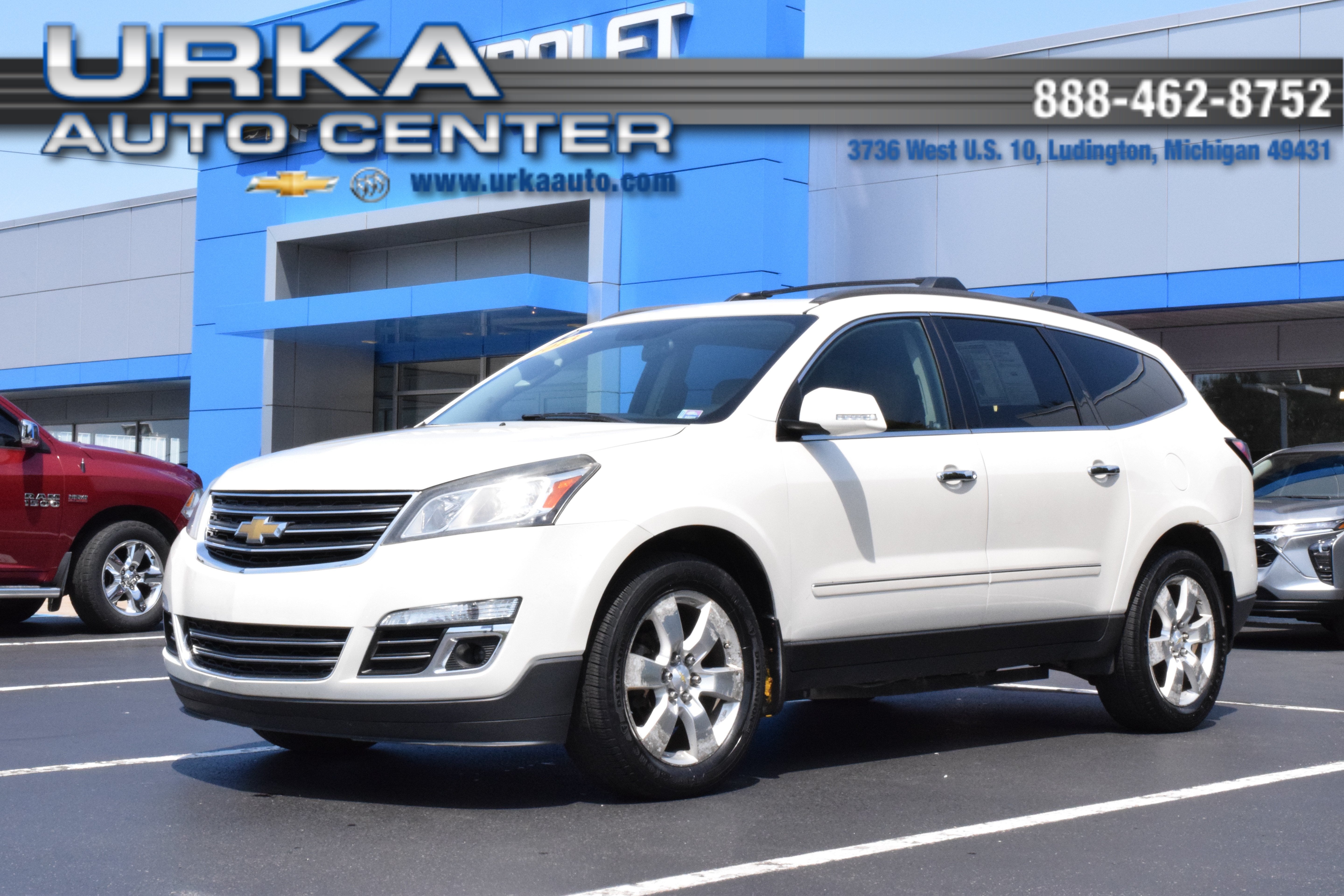 2013 Chevrolet Traverse LTZ in White Diamond Tricoat — front three-quarter view