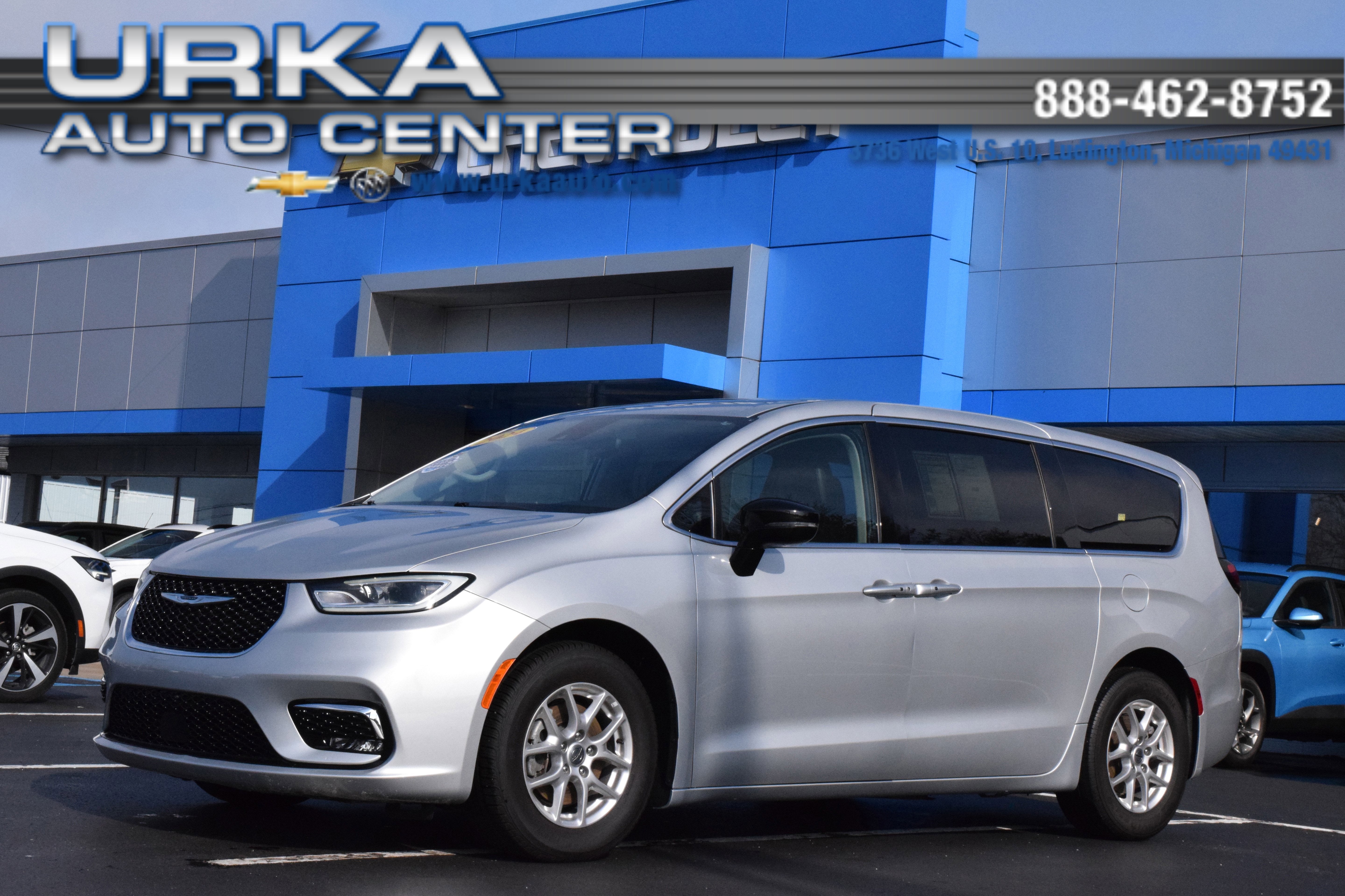 2024 Chrysler Pacifica Touring L in Silver — front three-quarter view